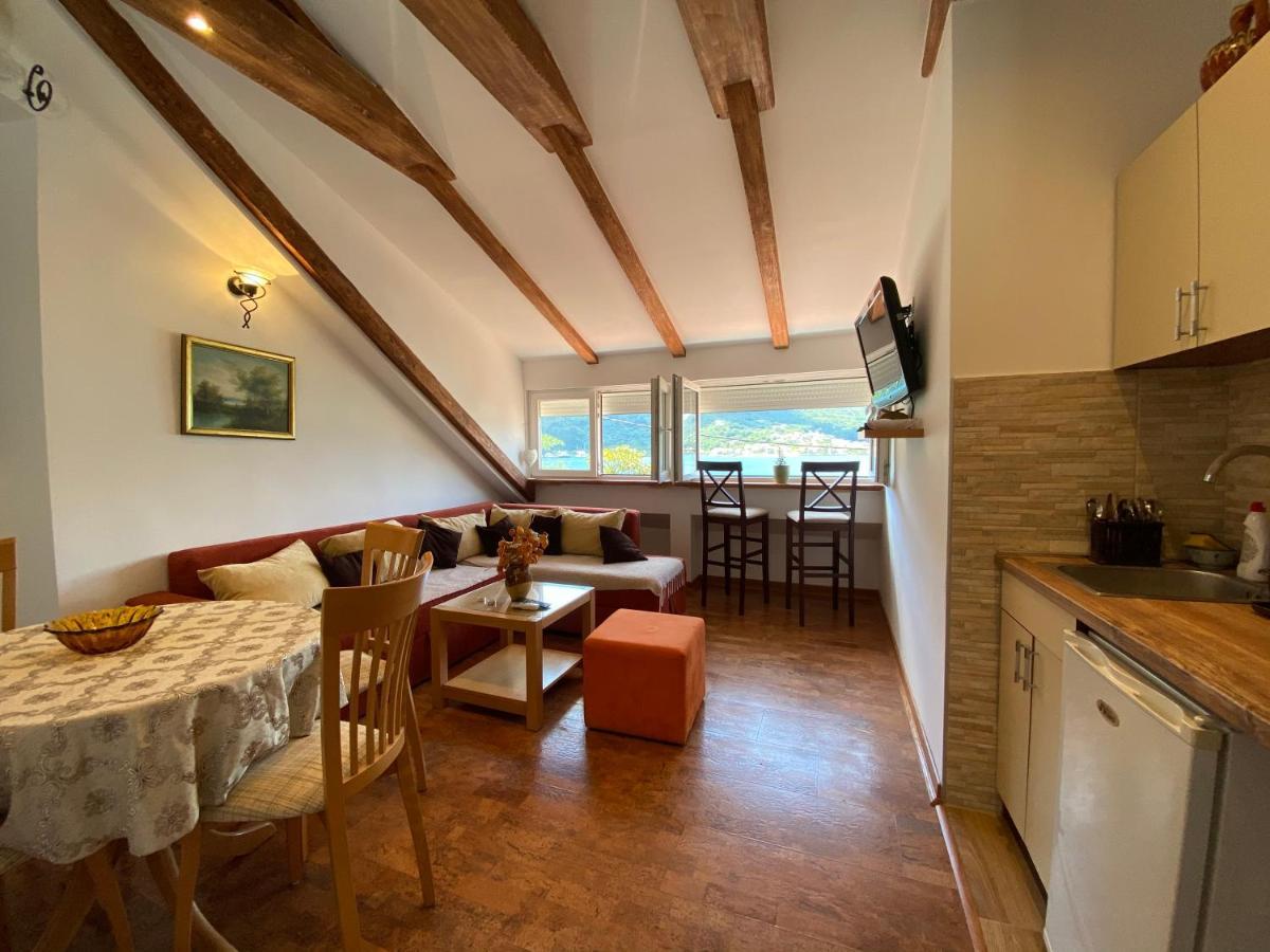 Sunny Bay Apartments Котор Экстерьер фото