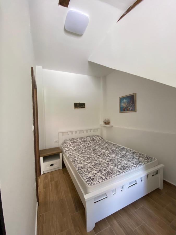 Sunny Bay Apartments Котор Экстерьер фото