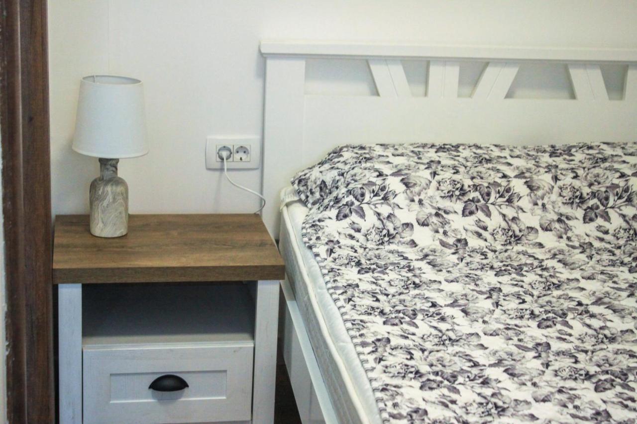 Sunny Bay Apartments Котор Экстерьер фото