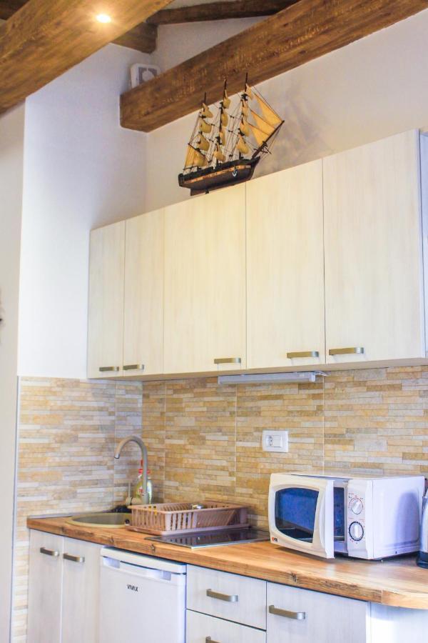 Sunny Bay Apartments Котор Экстерьер фото