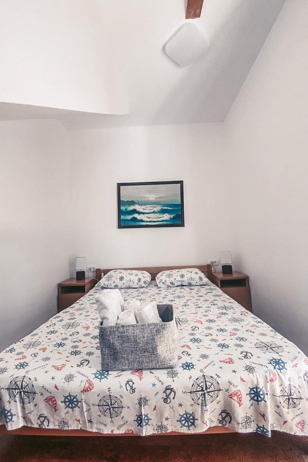 Sunny Bay Apartments Котор Экстерьер фото