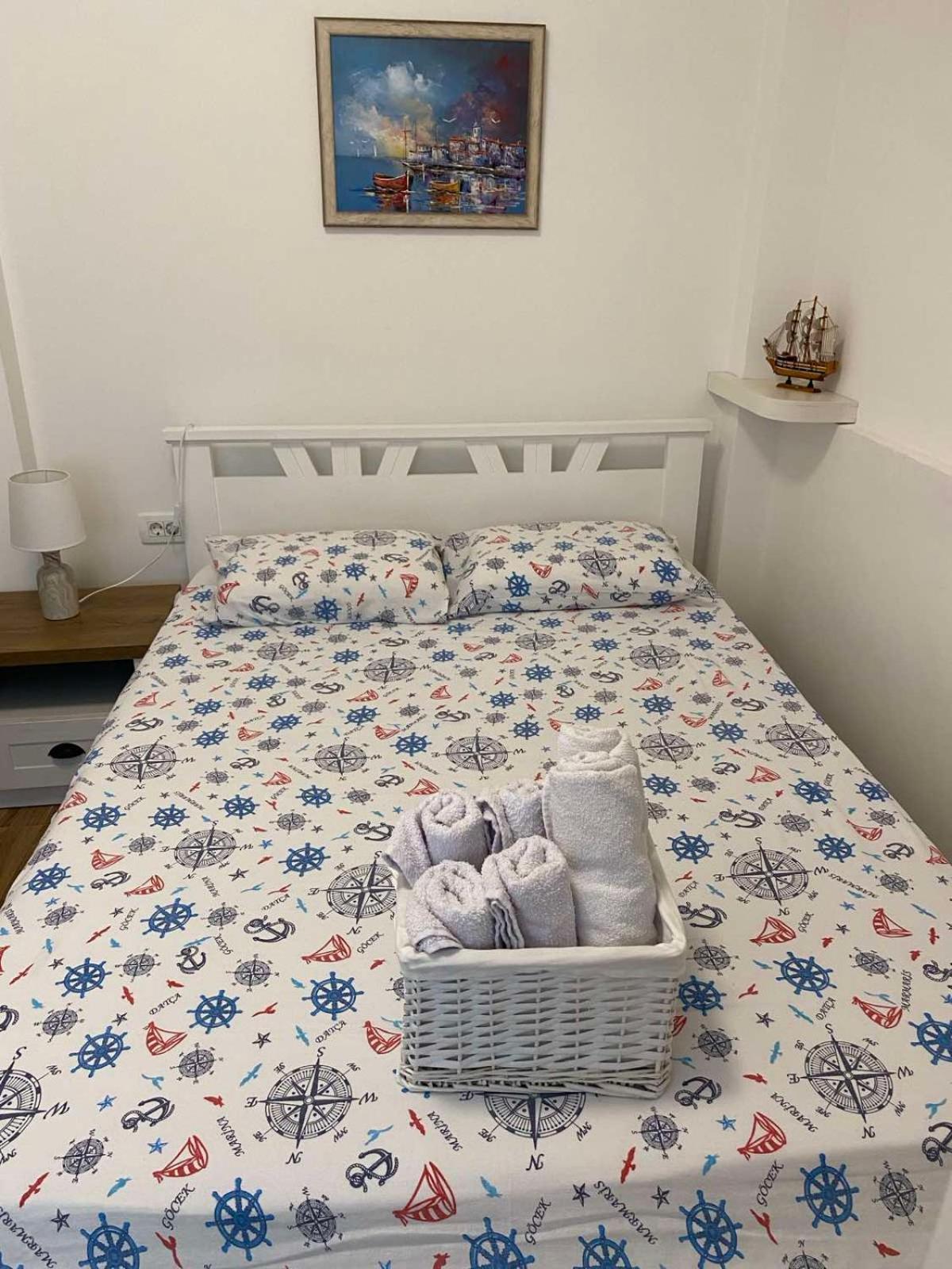 Sunny Bay Apartments Котор Экстерьер фото